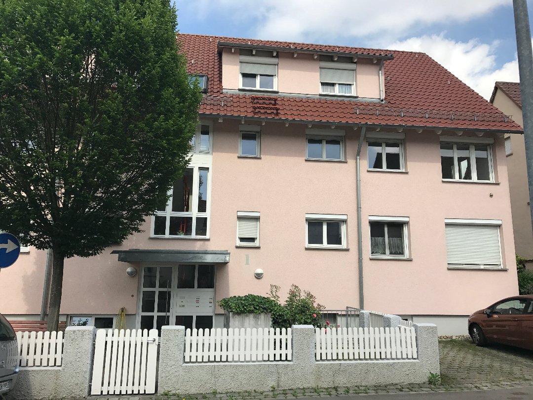 Großzügige 4-Zimmer-Wohnung in Top Lage mit Balkon!